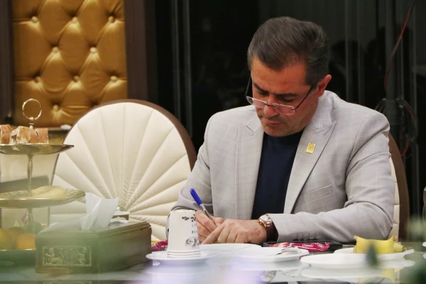 جلسه شورای اداری دانشگاه با حضور ریاست دانشگاه، هیات رئیسه و اعضای غیر هیئت علمی برگزار شد 6