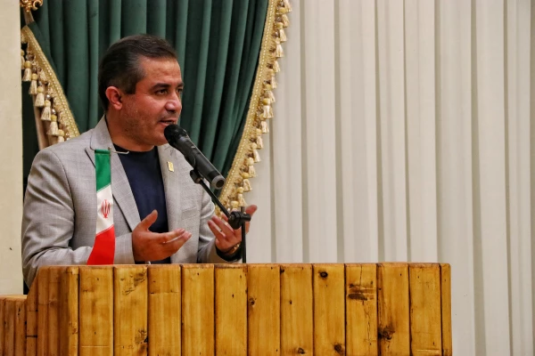 جلسه شورای اداری دانشگاه با حضور ریاست دانشگاه، هیات رئیسه و اعضای غیر هیئت علمی برگزار شد 8