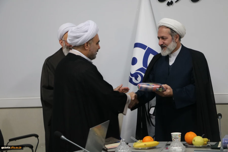 آیین تکریم و معارفه مسئول نهاد نمایندگی مقام معظم رهبری در دانشگاه فرهنگیان استان قزوین 7