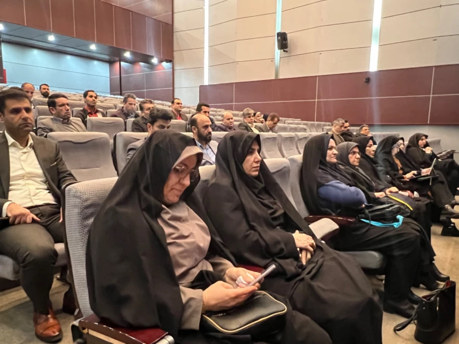 دوره دانش افزایی ارتقا شایستگی های رابطان مهارت آموزی و تسهیل گران آموزشی 3