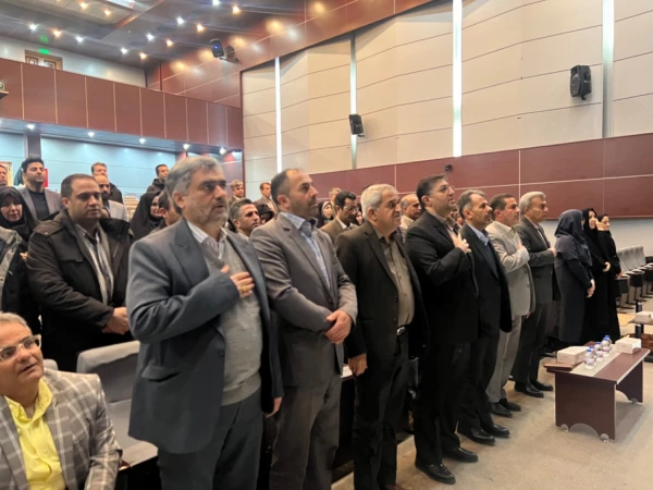 دوره دانش افزایی ارتقا شایستگی های رابطان مهارت آموزی و تسهیل گران آموزشی 9