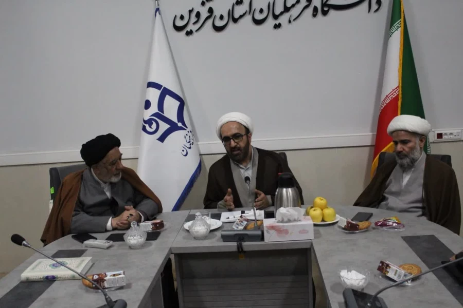 دوره معرفت افزایی و توانمندسازی اعضای هیات علمی و اساتید دانشگاه فرهنگیان قزوین «طرح عروج» 7