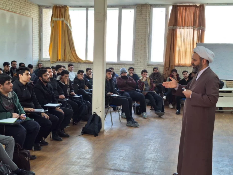 دوره آموزشی - تربیتی "معراج" با رویکرد معارف نماز ویژه دانشجومعلمان ورودی سال 1403  4