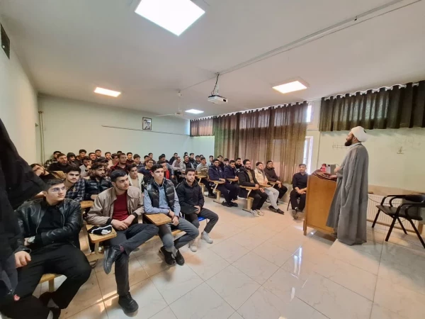 دوره آموزشی - تربیتی "معراج" با رویکرد معارف نماز ویژه دانشجومعلمان ورودی سال 1403  5