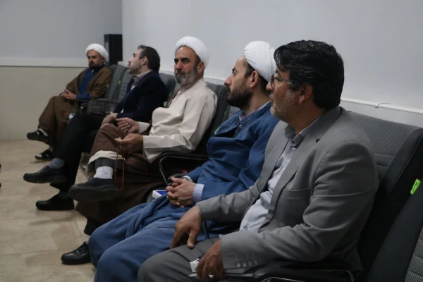 اولین نشست هم اندیشی استادان گروه «معارف اسلامی»، «تعلیم و تربیت اسلامی» و «دفاع مقدس» دانشگاه فرهنگیان استان قزوین 5