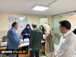 معاون آموزشی و تحصیلات تکمیلی سازمان مرکزی از روند برگزاری امتحانات استان قزوین بازدید نمود. 3