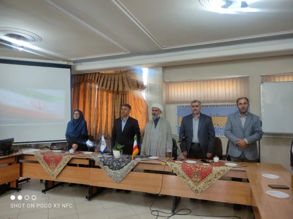 جلسه شورای اداری با حضور سرپرست جدید دانشگاه فرهنگیان استان قزوین
 3