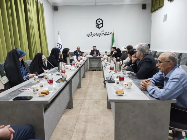 در آستانه شروع سال تحصیلی، نشست اعضای هیات علمی با حضور سرپرست امور پردیس های دانشگاه فرهنگیان استان قزوین، اعضای هیات علمی و استادان پیشکسوت برگزار شد.
 2