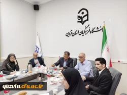 در آستانه شروع سال تحصیلی، نشست اعضای هیات علمی با حضور سرپرست امور پردیس های دانشگاه فرهنگیان استان قزوین، اعضای هیات علمی و استادان پیشکسوت برگزار شد.
 2