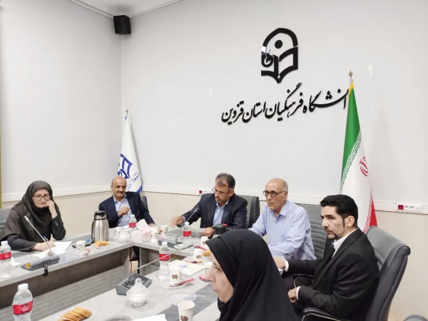 در آستانه شروع سال تحصیلی، نشست اعضای هیات علمی با حضور سرپرست امور پردیس های دانشگاه فرهنگیان استان قزوین، اعضای هیات علمی و استادان پیشکسوت برگزار شد.
 2