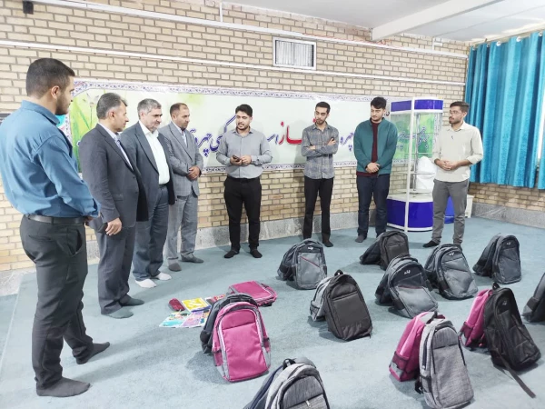 توزیع ۵۰ بسته لوازم التحریر توسط بسیج دانشجویی دانشگاه فرهنگیان قزوین؛ تبلور مسئولیت اجتماعی در آستانه سال تحصیلی 3