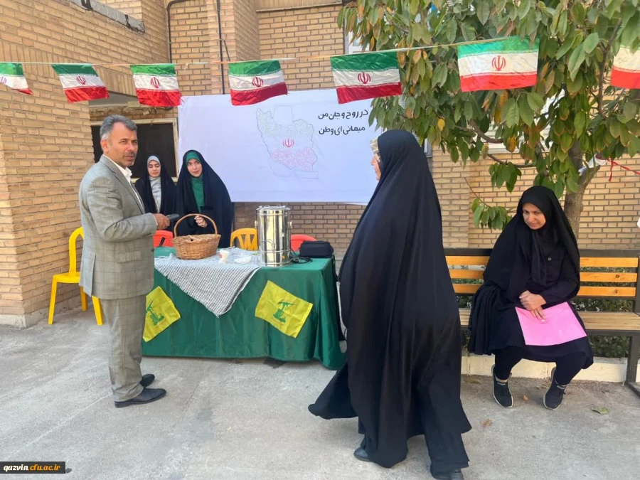 رئیس دانشگاه فرهنگیان استان قزوین از روند ثبت نام دانشجومعلمان جدید بازدید کرد 2