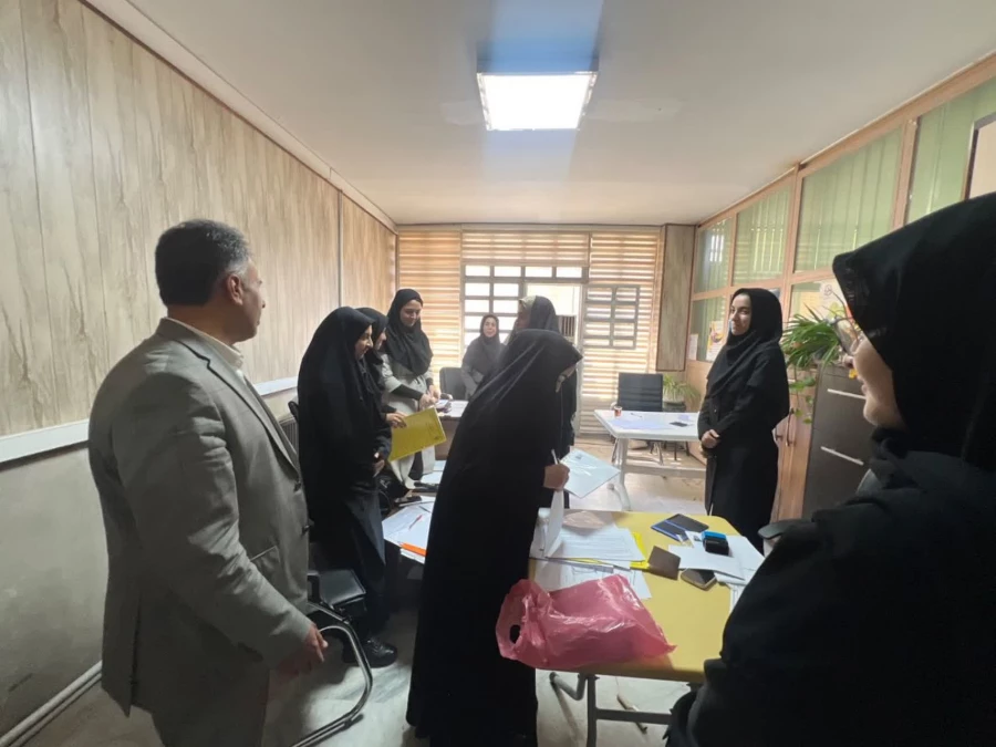 رئیس دانشگاه فرهنگیان استان قزوین از روند ثبت نام دانشجومعلمان جدید بازدید کرد 9