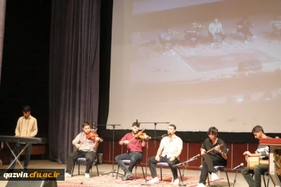 مدیرکل آموزش و پرورش و سرپرست دانشگاه فرهنگیان استان قزوین در آیین دانش آموختگی دانشجومعلمان ورودی ۱۴۰۰ دانشگاه فرهنگیان:

انتقال تجربه و توانمندسازی معلمان، کلید ارتقای نظام آموزشی است/ یادگیری مستمر و مهارت های متنوع، رمز موفقیت معلمان است