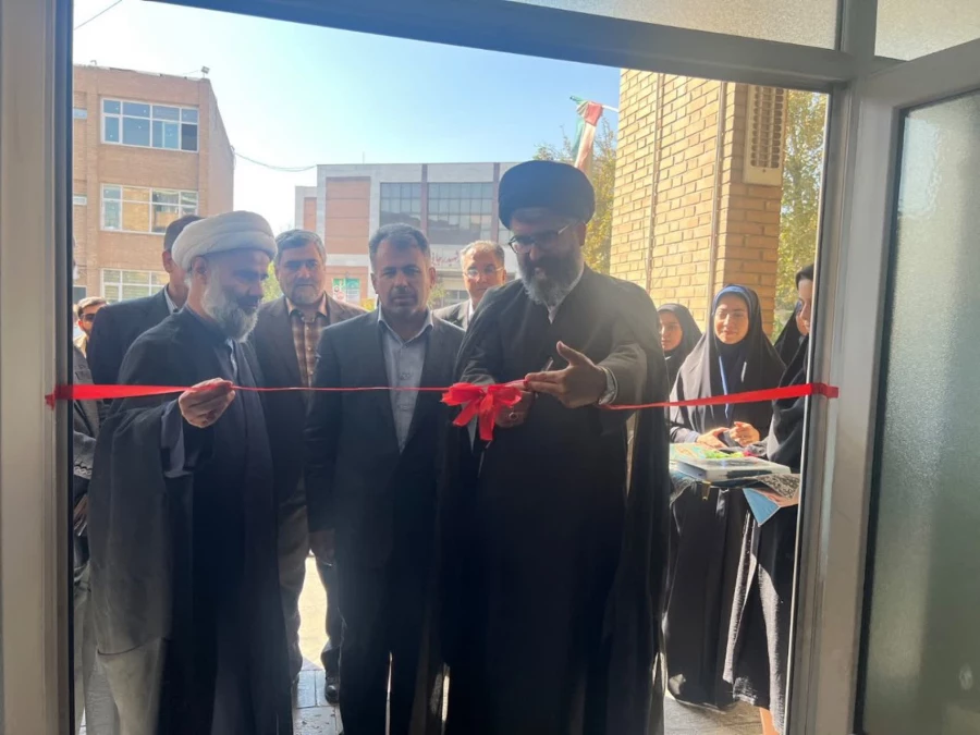 افتتاح کارگاه هنر دانشگاه فرهنگیان قزوین با حضور معاون پژوهشی کشور؛ دکتر موسوی: هنر هرگز جای خود را به هوش مصنوعی نمی دهد 8