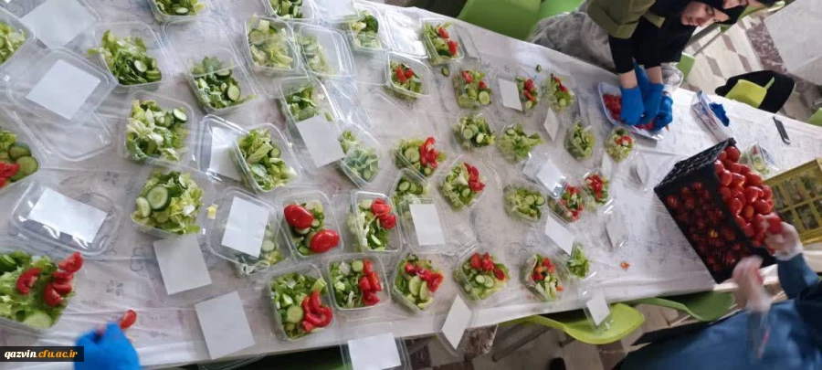 توزیع سالاد فصل در وعده ناهار؛ گامی در جهت کیفیت بخشی به تغذیه دانشجومعلمان به همت معاونت فرهنگی و دانشجویی 2