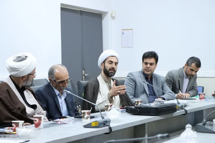 نشست بصیرتی اساتید دانشگاه فرهنگیان قزوین با محوریت یوم الله ۱۳ آبان و رسالت معلمی 7