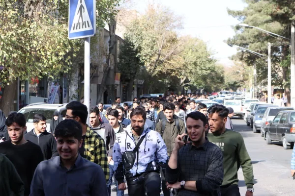 #گزارش_تصویری  | فریاد استکبارستیزی فرهنگیانی ها در ۱۳ آبان 8