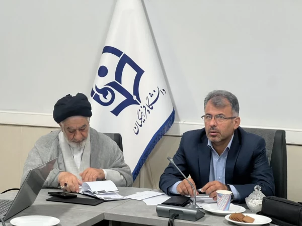 بررسی برنامه های تربیتی و فرهنگی دانشگاه فرهنگیان در نشست وبیناری با حضور مسئولان نهاد رهبری و ستاد اقامه نماز 6