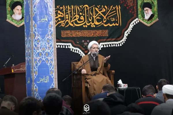 برگزاری مراسم عزاداری ایام شهادت حضرت زهرا(س) در دانشگاه فرهنگیان قزوین 6