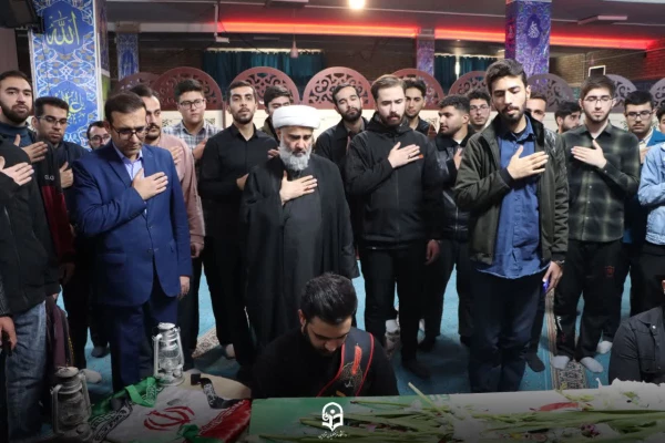 آیین استقبال از شهید گمنام در دانشگاه فرهنگیان قزوین برگزار شد 6