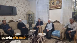 به مناسبت هفته بسیج و به همت بسیج اساتید و کارکنان و ستاد شاهد و ایثارگران، جمعی از مسئولین دانشگاه فرهنگیان استان قزوین با خانواده دانشجومعلم شهید شمس الله شفیعی اصل دیدار نمودند.  2