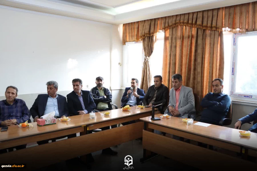 شورای اداری دانشگاه فرهنگیان استان قزوین با حضور حجت الاسلام و المسلمین عین اله عابدی مشاور رئیس دانشگاه در امور دانشگاه های استان تشکیل شد 7