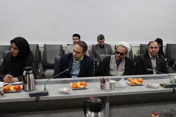 با پیشنهاد حسنعلی اصغری مدیرکل آموزش  و پرورش و سرپرست دانشگاه فرهنگیان استان قزوین و با دستور محمد نوذری استاندار، ۱۵ هکتار زمین برای احداث ساختمان جدید دانشگاه فرهنگیان اختصاص یافت. 3