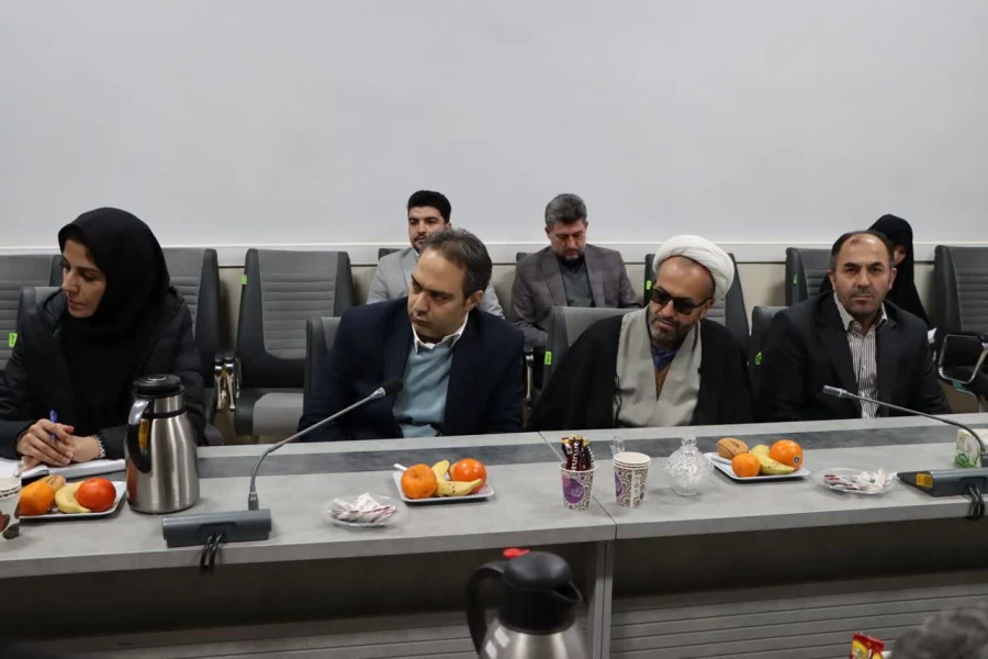 با پیشنهاد حسنعلی اصغری مدیرکل آموزش  و پرورش و سرپرست دانشگاه فرهنگیان استان قزوین و با دستور محمد نوذری استاندار، ۱۵ هکتار زمین برای احداث ساختمان جدید دانشگاه فرهنگیان اختصاص یافت. 3