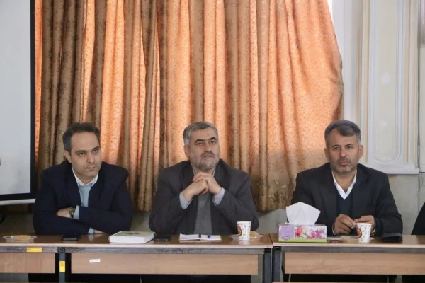 تأکید شورای اداری دانشگاه بر شفافیت، شایسته سالاری و استقرار ساختار جدید با رویکرد برنامه محور 4