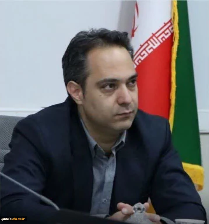 دکتر مصطفی غفاری 2
