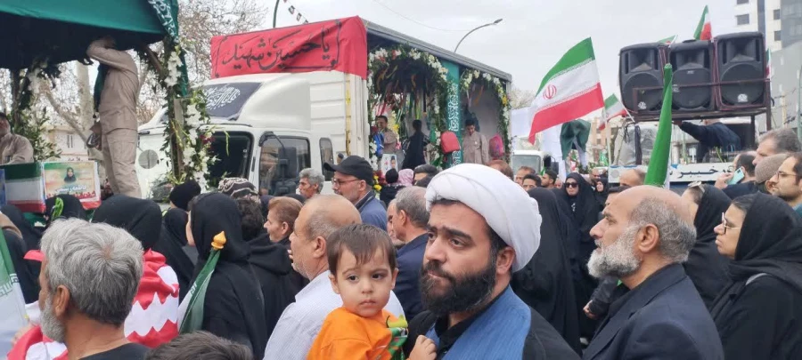 حضور مسئولان دانشگاه فرهنگیان قزوین در مراسم تشییع پیکر ۸ شهید حمله تروریستی آمریکا و رژیم صهیونیستی 3